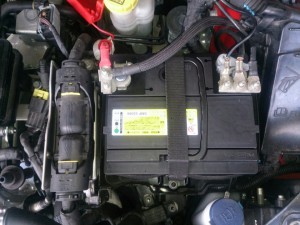 FIAT 500 バッテリー交換