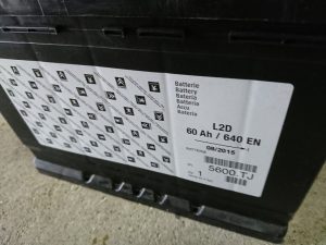 シトロエン DS4 バッテリー交換