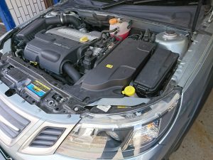 saab 9-3 バッテリー交換