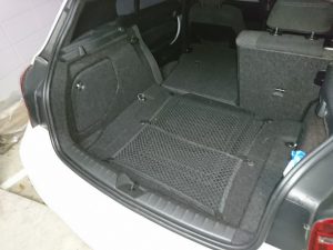 BMW 120i(F20) バッテリー交換