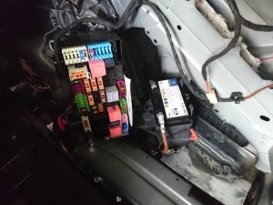 ベンツ W222 バックアップ バッテリー 故障 交換