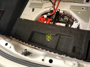 BMW 640 F12 F13 F06 サブ 補助 バッテリー 交換