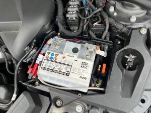BMW F30 PHEV 330e バッテリー 交換 場所 位置 費用 値段