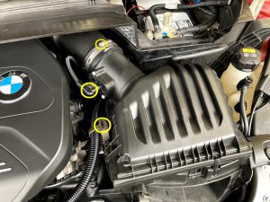 BMW アクティブツアラー F45 218 バッテリー 交換