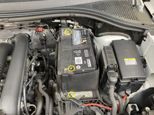 VW ティグアン バッテリー交換