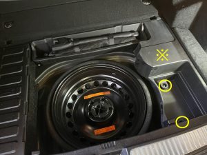 ベンツ Benz GLK 350 X204 バッテリー 位置 場所 費用 価格 値段
