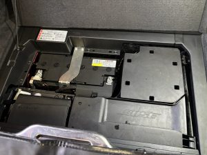 971 パナメーラ ターボ バッテリー 交換 費用 値段 価格 位置 場所