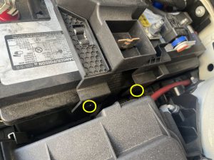 ベンツ B180 W247 バッテリー交換 値段 位置 場所 費用