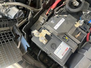 ベンツ B180 W247 バッテリー交換 値段 位置 場所 費用