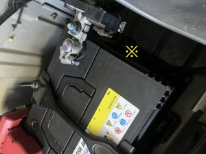 NV350 バッテリー 交換 費用 価格 値段 位置 場所 取付