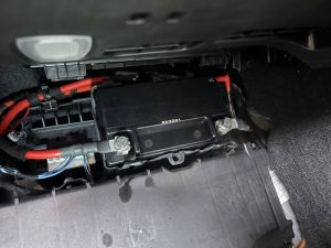 ベンツ Benz Aクラス W176 サブバッテリー交換 バックアップバッテリー 位置 場所 値段
