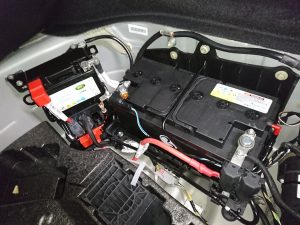 ジャガー X351 XJ バッテリー交換 費用 値段 価格 見積 位置 場所