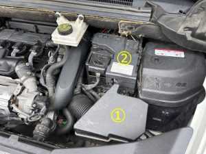 シトロエン DS5 バッテリー 交換 費用 値段 価格 位置 場所