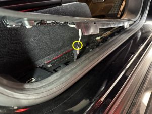 ベンツ Benz W463A バッテリー 交換 費用 値段 価格 位置 場所