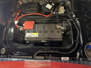 ベンツ Benz W463A バッテリー 交換 費用 値段 価格 位置 場所