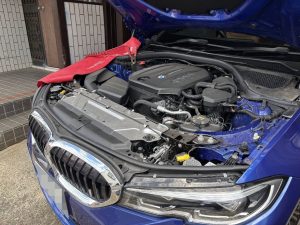 BMW G20 118d バッテリー 交換 費用 値段 価格 位置 場所