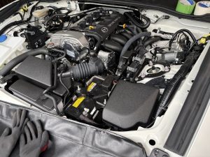 ND ロードスター バッテリー 交換 費用 値段 価格 位置 場所