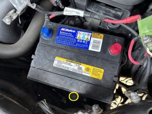 JEEP コンパス MK バッテリー 交換 費用 値段 価格 位置 場所