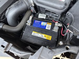 JEEP コンパス MK バッテリー 交換 費用 値段 価格 位置 場所