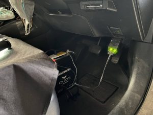カローラ スポーツ バッテリー 交換 費用 値段 価格 位置 場所