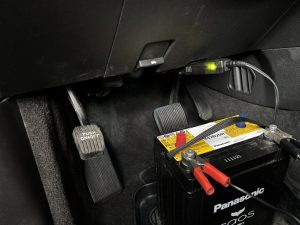 フォード エクスプローラー U502 バッテリー 交換 費用 値段 価格 位置 場所
