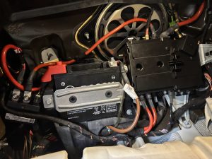 ベンツ W213 バックアップバッテリー 交換 費用 値段 価格 位置 場所