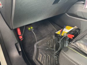 プジョー 308 P51 P52 バッテリー 交換 費用 値段 価格 位置 場所