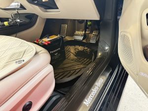 ベンツ Benz CLA 220d C118 バッテリー 交換 費用 値段 価格 位置 場所