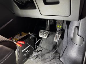 アウディ AUDI Q3 F3 バッテリー 交換 費用 値段 価格 位置 場所