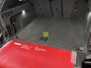 BMW X5 G05 バッテリー 交換 費用 値段 価格 位置 場所