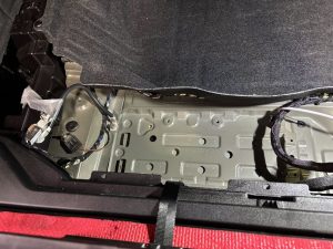 BMW X5 G05 バッテリー 交換 費用 値段 価格 位置 場所