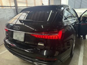 アウディ AUDI A6 C8 バッテリー 交換 費用 値段 価格 位置 場所