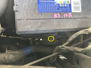 JEEP パトリオット バッテリー 交換 費用 値段 価格 位置 場所