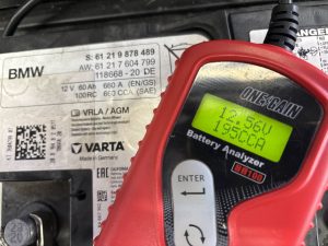 BMW G30 バッテリー 交換 費用 値段 価格 位置 場所