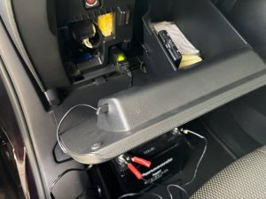 シトロエン DS DS3 クロスバック バッテリー 交換 費用 値段 価格 位置 場所