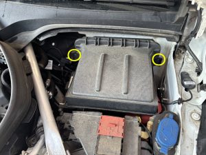 ベンツ GLC X253 バッテリー交換 費用 値段 価格 位置 場所