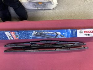 987 ケイマン ワイパー 電池交換 費用 値段 価格 位置 場所