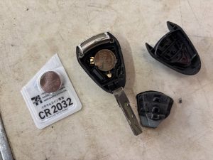 987 ケイマン ワイパー 電池交換 費用 値段 価格 位置 場所