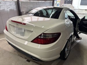 ベンツ SLK R172 バッテリー 交換 費用 値段 価格 位置 場所
